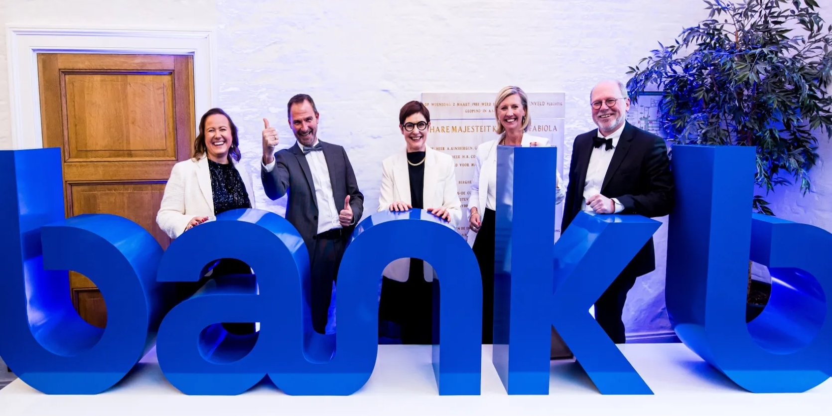 oquila bank b